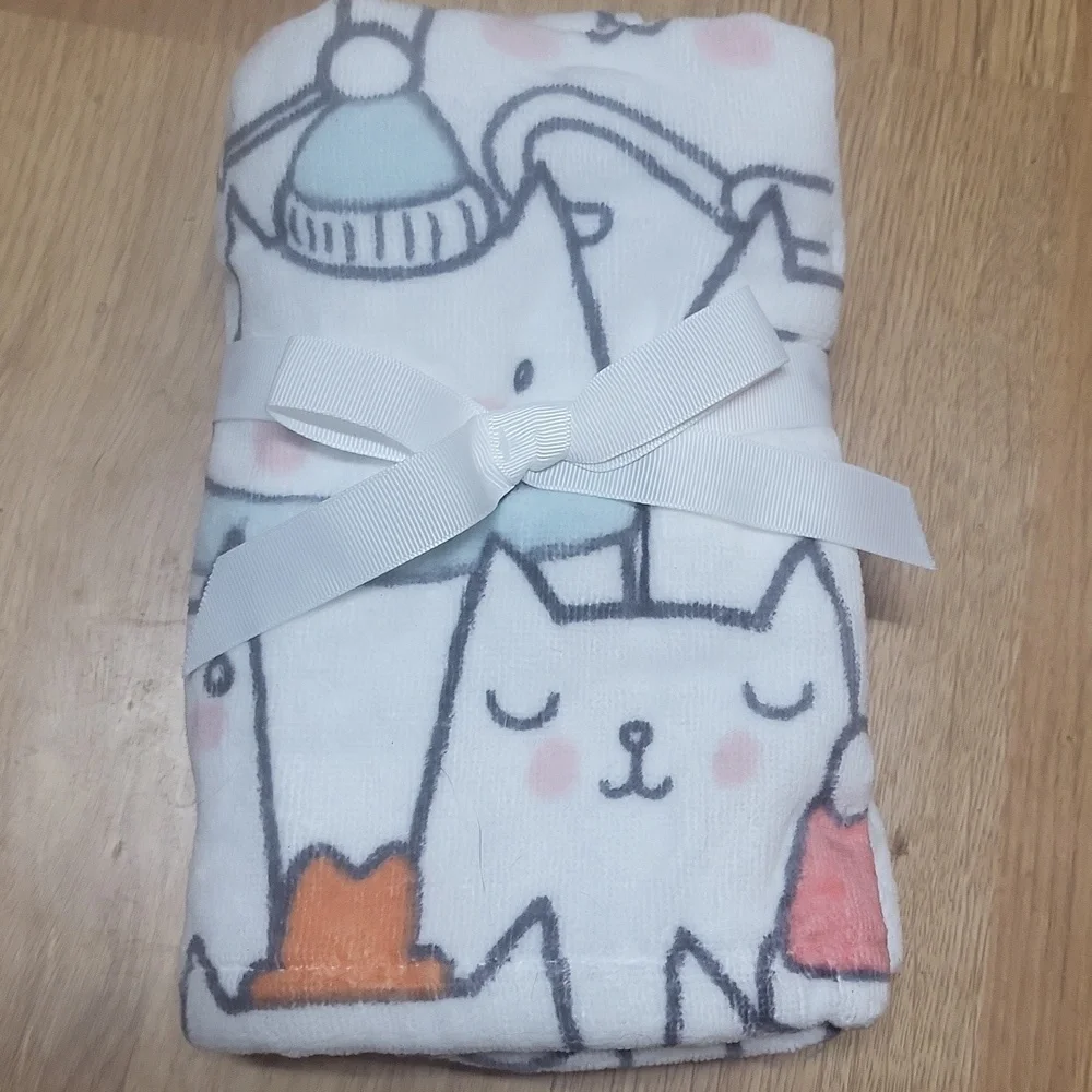 New with tags Carolina Collection 2 Hand Towels Cat theme